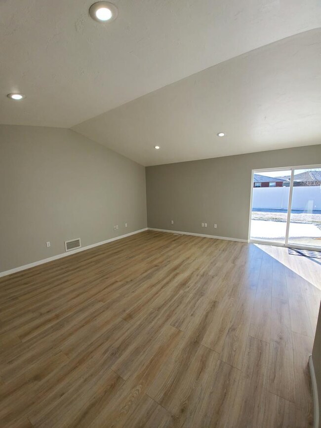 3108 Ishawooa Trail Ave, Cody, WY 82414 - photo 5