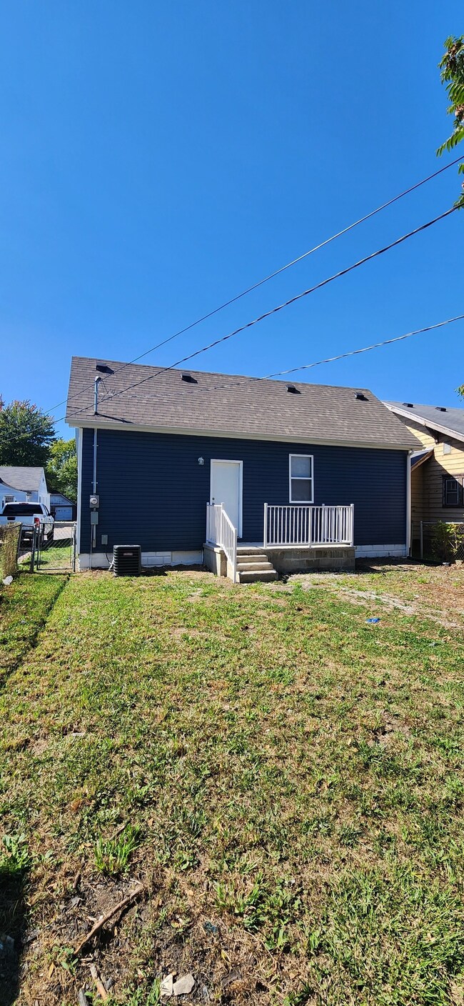 2432 Delaware St, Anderson, IN 46016 - photo 3