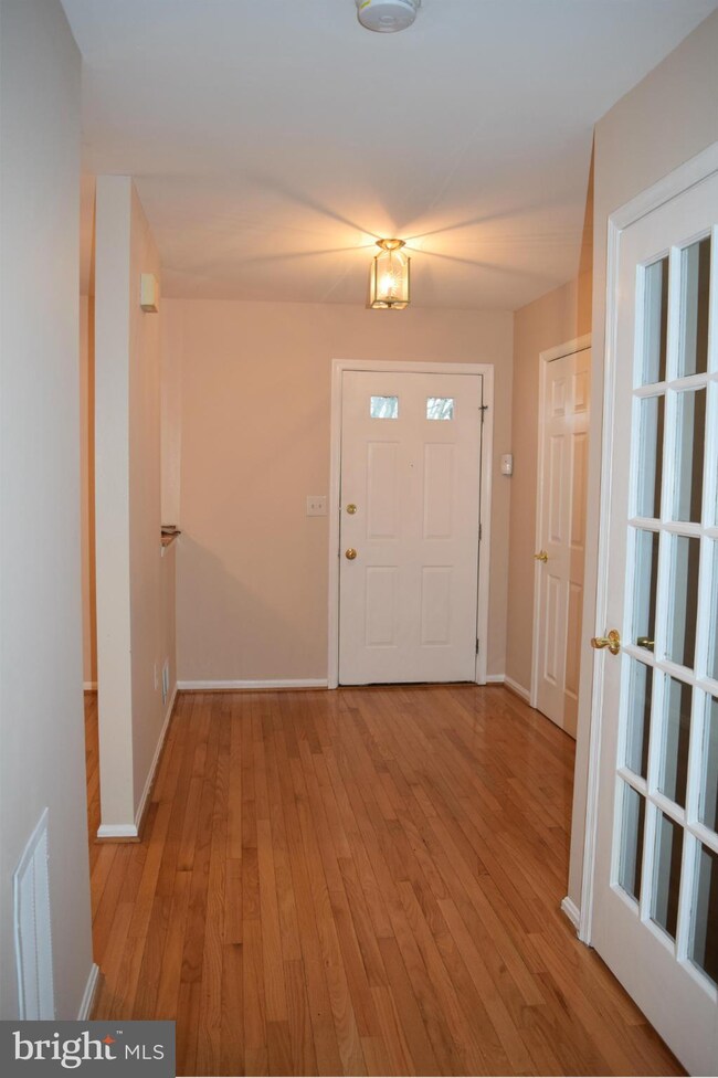 14543 London Ln, Bowie, MD 20715 - photo 2
