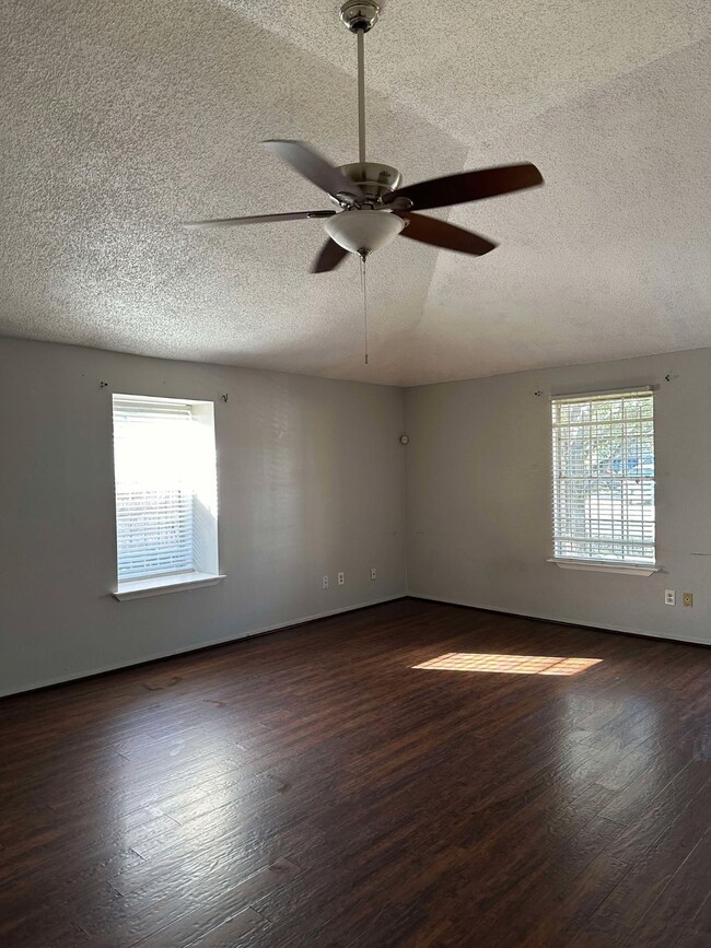 another view of Spacious living room