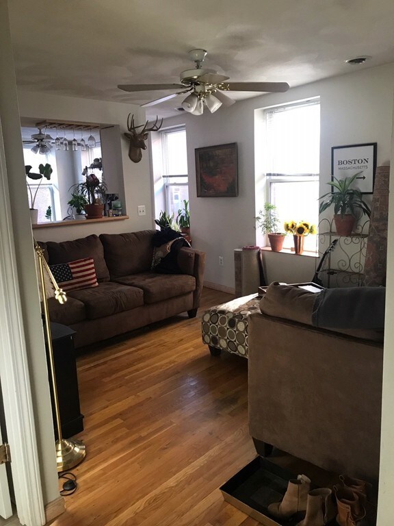 48 N Bennet St unit 2F, Boston, MA 02113 - photo 2