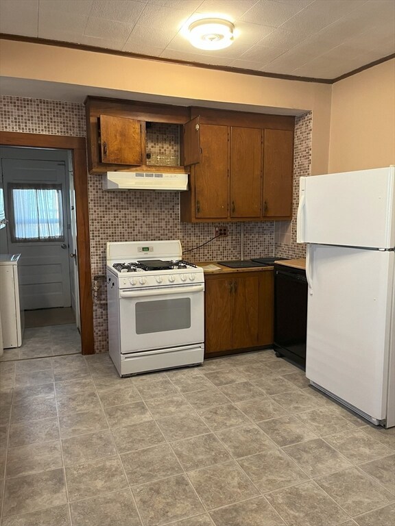 118 Milton St unit 118, Arlington, MA 02474 - photo 6