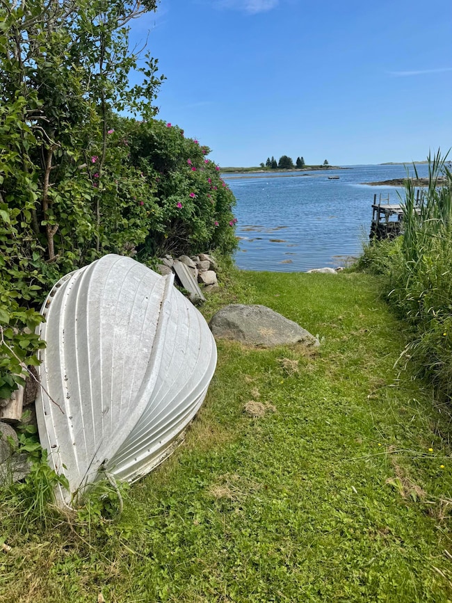 75 York Rd, Vinalhaven, ME 04863 - photo 5