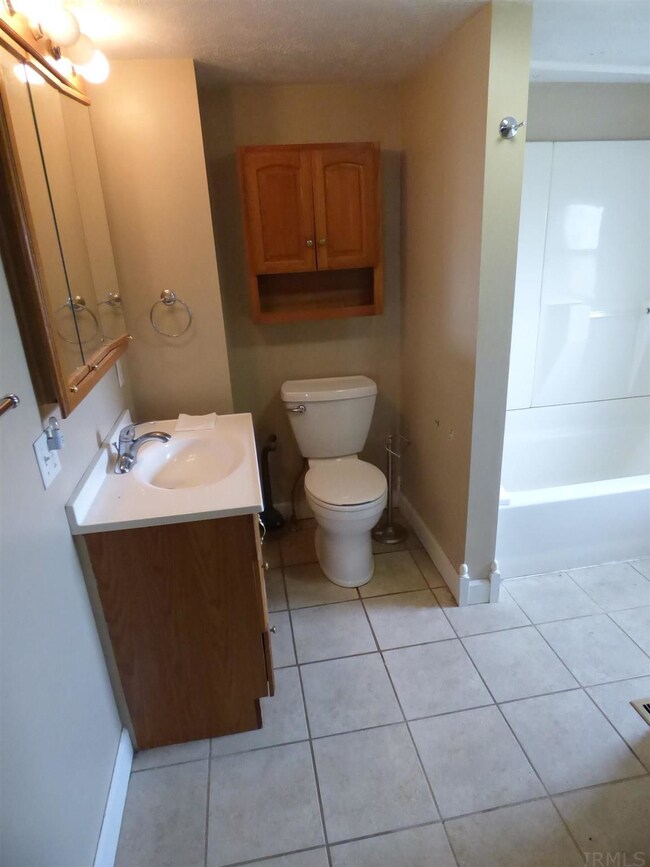 56700 Spirea Rd, New Carlisle, IN 46552 - photo 6