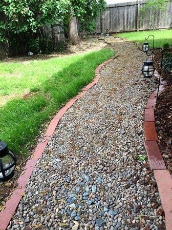 2395 Amaryllis St, Medford, OR 97504 - photo 2