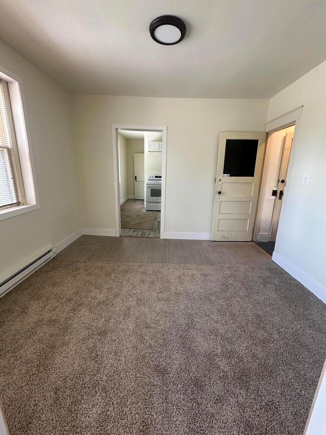 1503 Pine St unit 1, Cresco, PA 18326 - photo 2