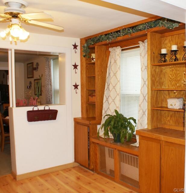 3004 N 3rd St, Whitehall, PA 18052 - photo 4