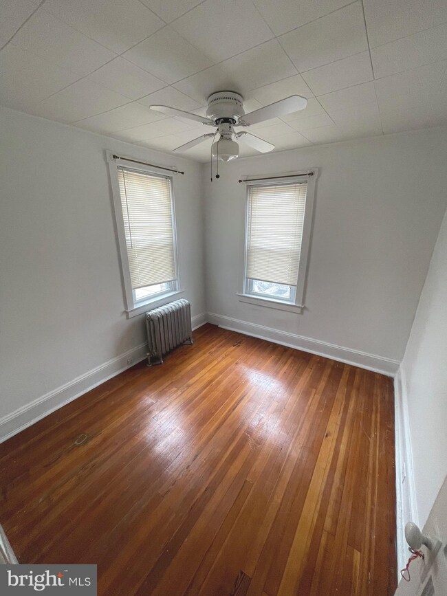 70 N Keystone Ave, Upper Darby, PA 19082 - photo 7