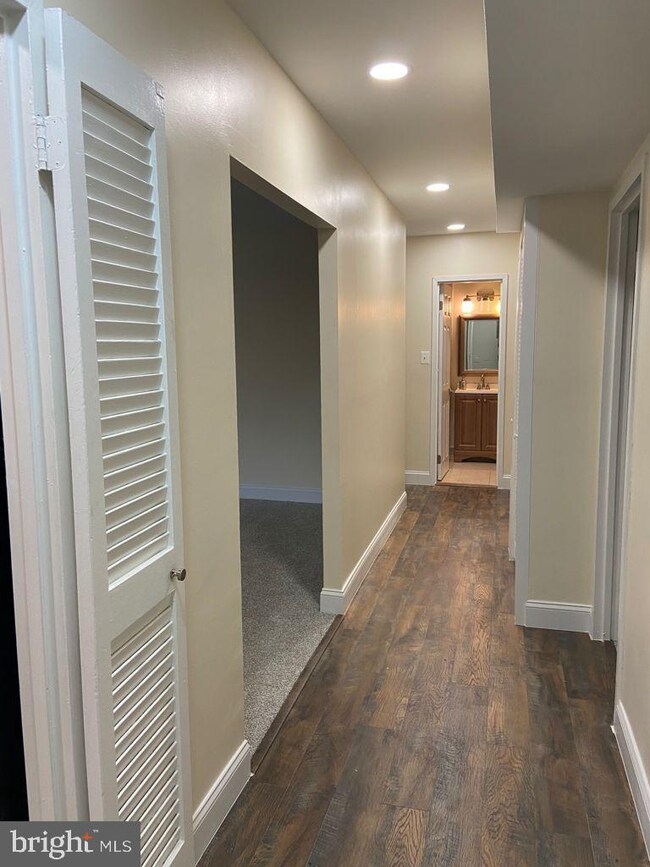 2341 Freetown Ct unit 22C, Reston, VA 20191 - photo 3