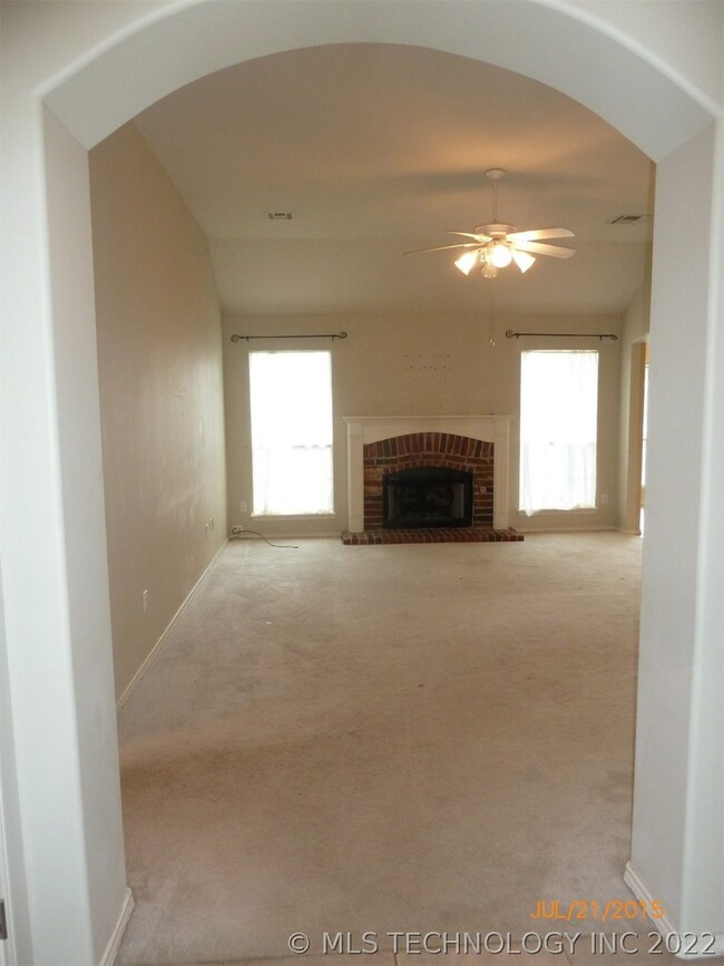 1005 W 120th Ct S, Jenks, OK 74037 - photo 2