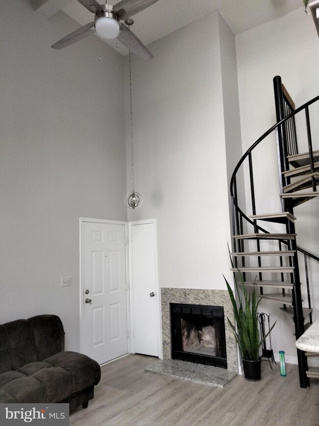 14007 Vista Dr unit 30, Laurel, MD 20707 - photo 5