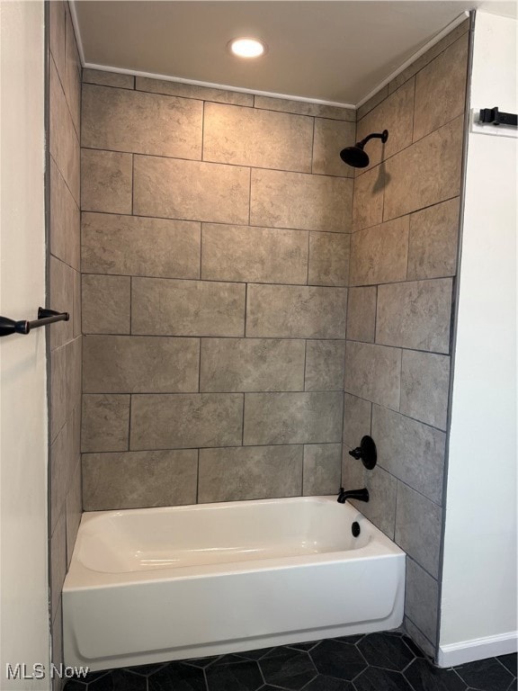 216 E Main St, Girard, OH 44420 - photo 2