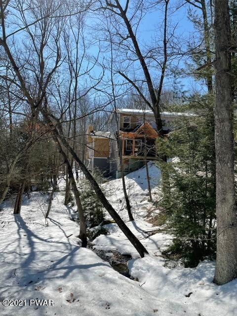 209 Surrey Dr, Hawley, PA 18428 - photo 5