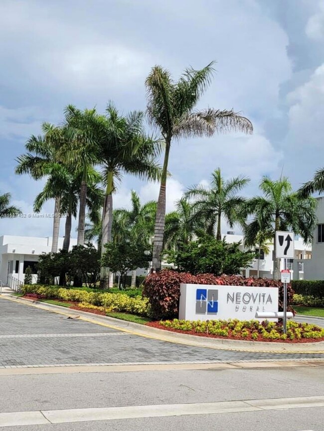 10219 NW 72nd Terrace, Doral, FL 33178 - photo 4