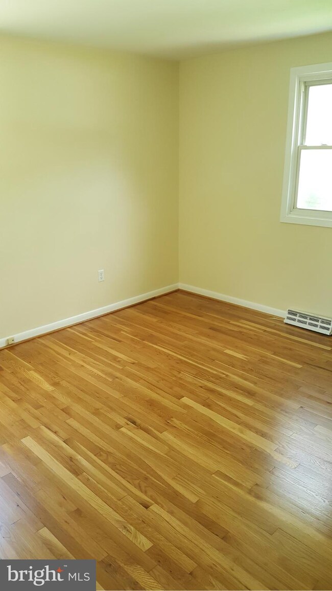 2 E 18th St, Front Royal, VA 22630 - photo 4