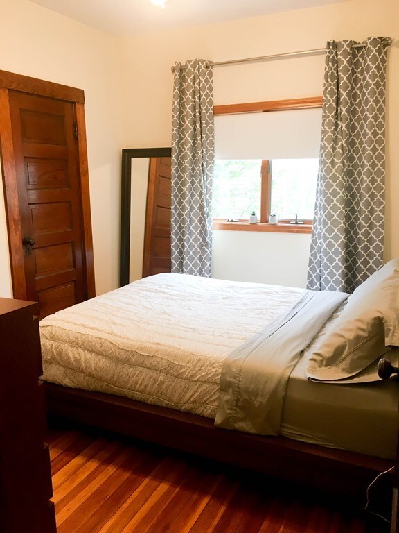 21 Sargent St unit 2, Cambridge, MA 02140 - photo 5