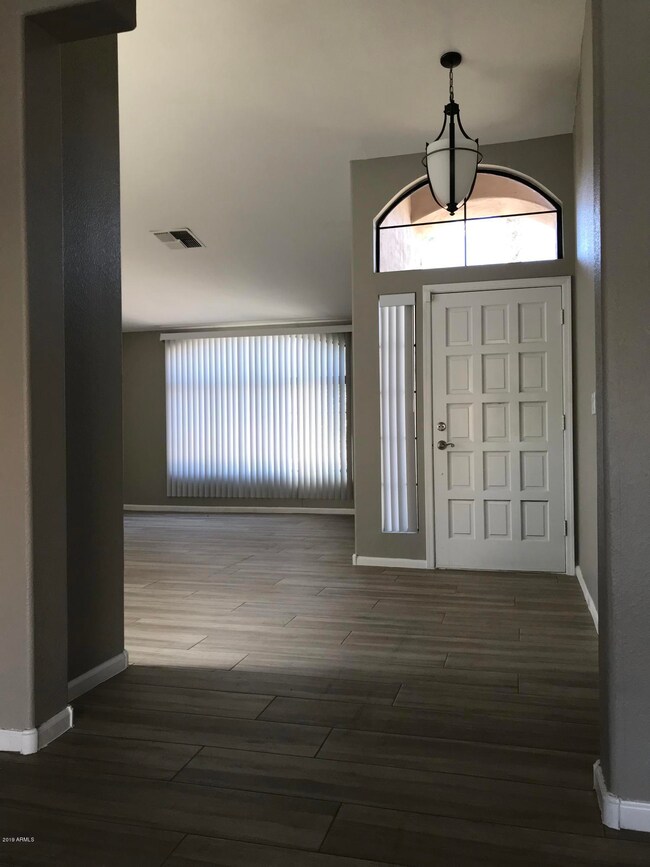 1309 N Laveen Dr, Chandler, AZ 85226 - photo 4