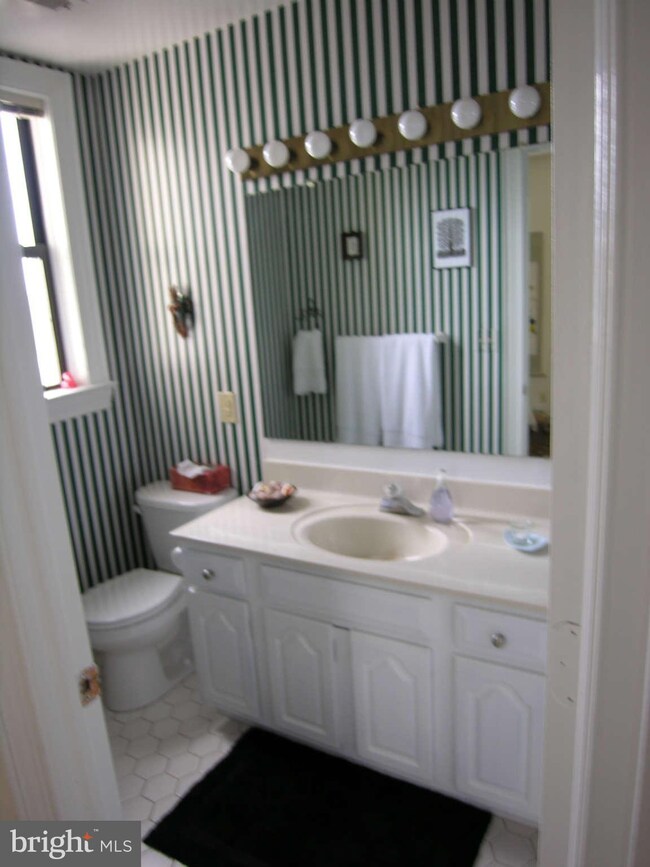 2301 Connecticut Ave NW unit 6C, Washington, DC 20008 - photo 5