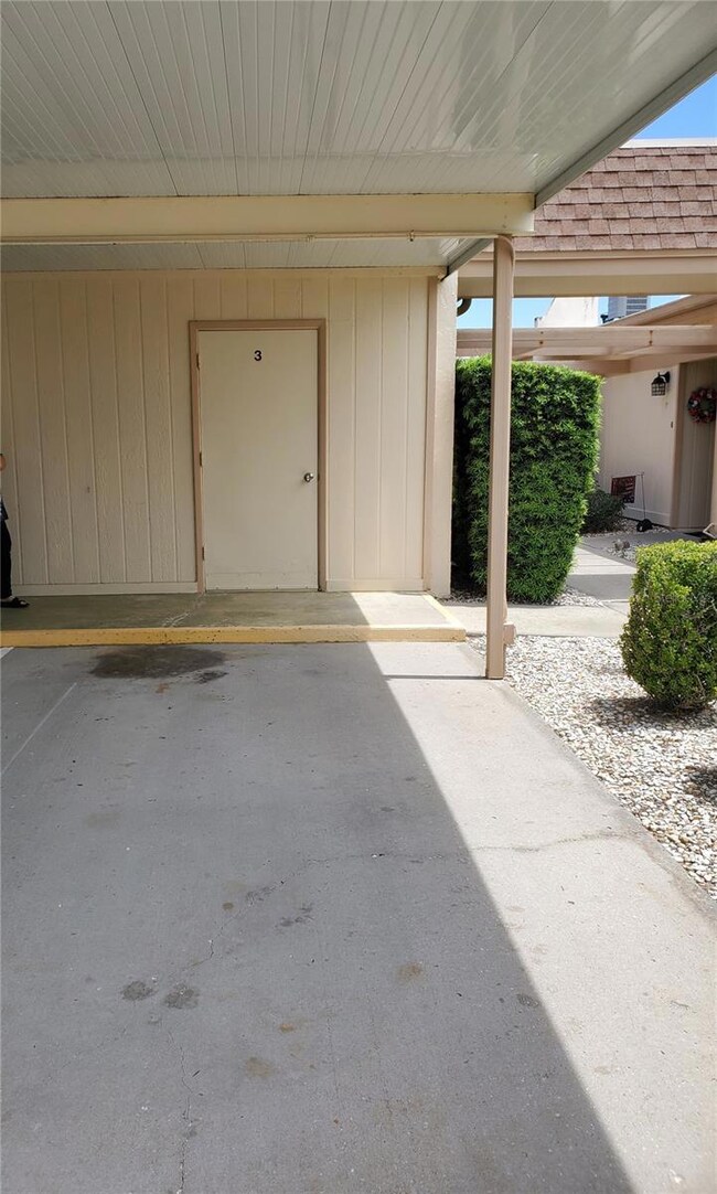 11132 Pembridge Ct unit 3, Port Richey, FL 34668 - photo 3