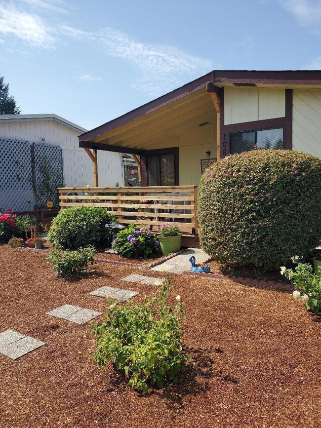 1063 Aspen Way, Grants Pass, OR 97527 - photo 2