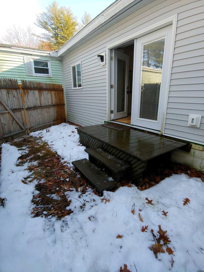 3 Whittier Dr unit A, Seabrook, NH 03874 - photo 7