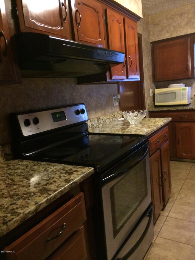 2433 Sam Rd, Jacksonville, FL 32216 - photo 7