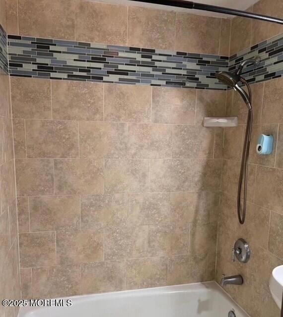 511 Holly Village Ln, Toms River, NJ 08753 - photo 2