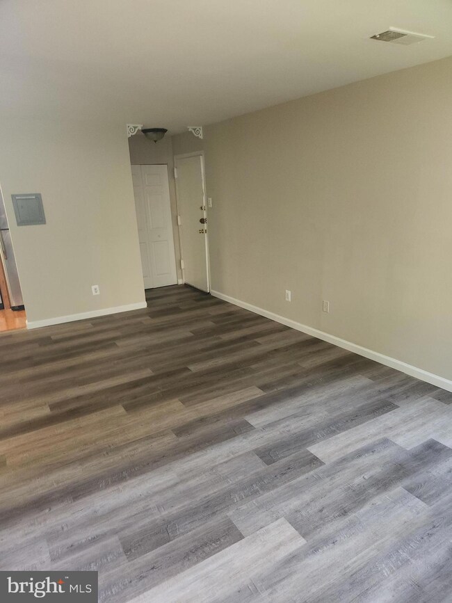 509 N Armistead St unit 101, Alexandria, VA 22312 - photo 6