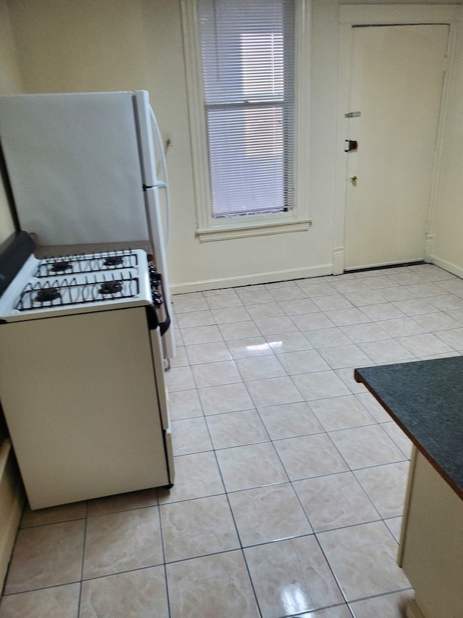 6529 S Kimbark Ave unit 4R, Chicago, IL 60637 - photo 3