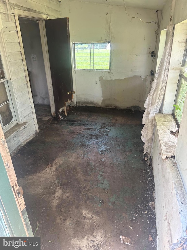 750 W Main St, Luray, VA 22835 - photo 7