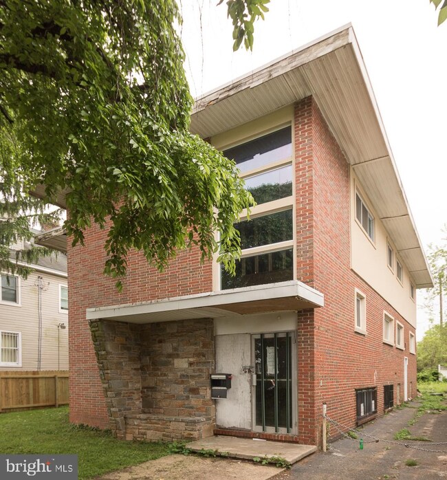 3802 W Rogers Ave, Baltimore, MD 21215 - photo 2