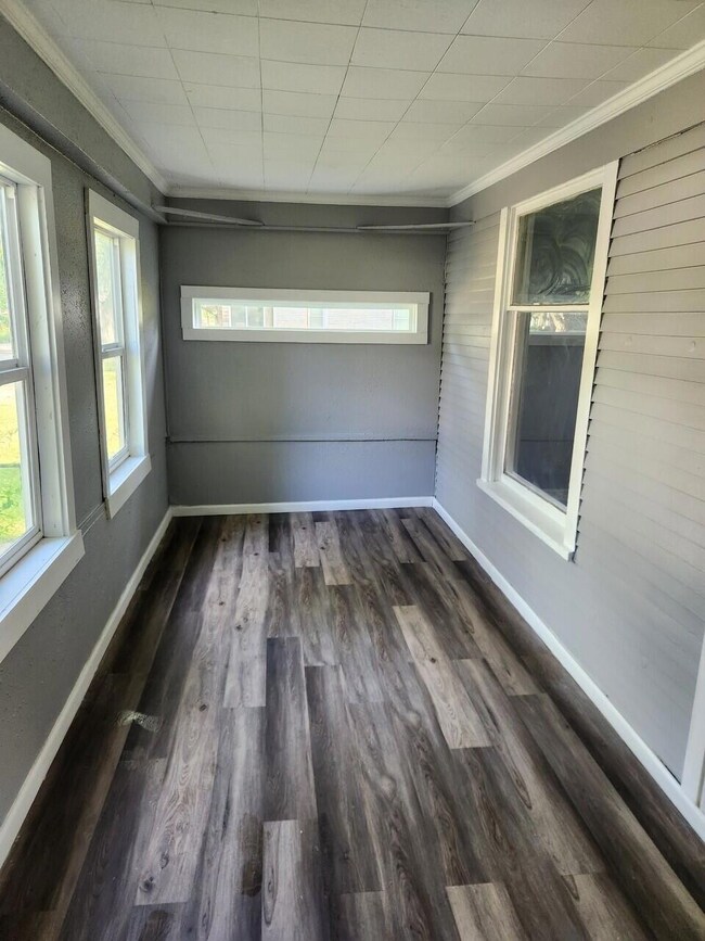 2920 Jefferson 7