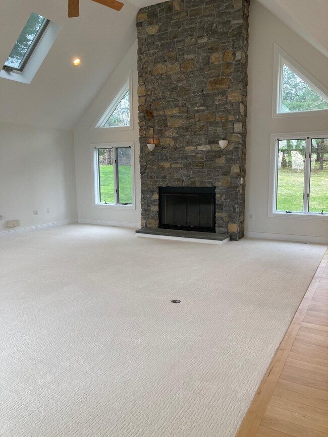 1011 Banfield Rd, Portsmouth, NH 03801 - photo 3