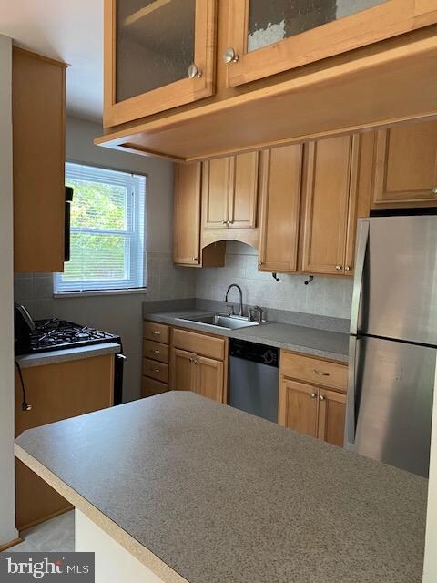 6726 Kenyon Dr, Alexandria, VA 22307 - photo 6