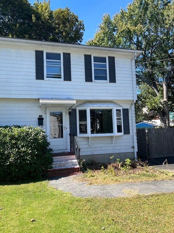 114 Henshaw St, Worcester, MA 01603 - photo 2