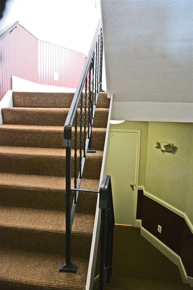 555 Calef Rd unit 26, Manchester, NH 03103 - photo 6