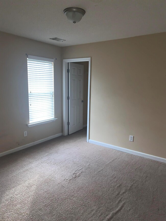 309 Tug Ct, Warner Robins, GA 31088 - photo 2