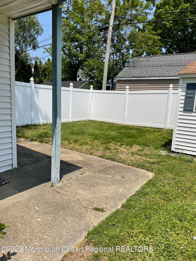 505 Myrtle Ave, Allenhurst, NJ 07711 - photo 3