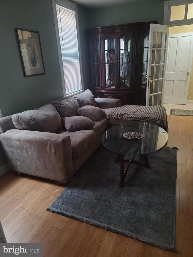 4207 Euclid Ave, Baltimore, MD 21229 - photo 5