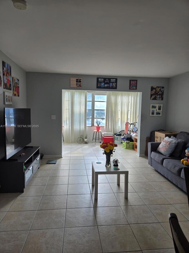 7837 Golf Cir Dr unit 310, Margate, FL 33063 - photo 7