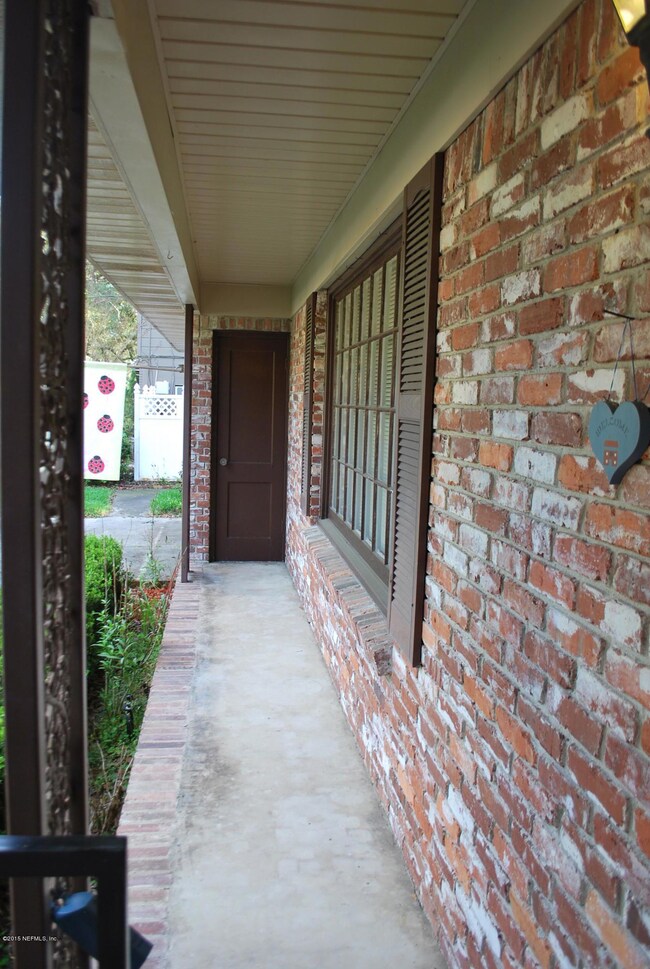 1662 Mount Vernon Dr, Jacksonville, FL 32210 - photo 2