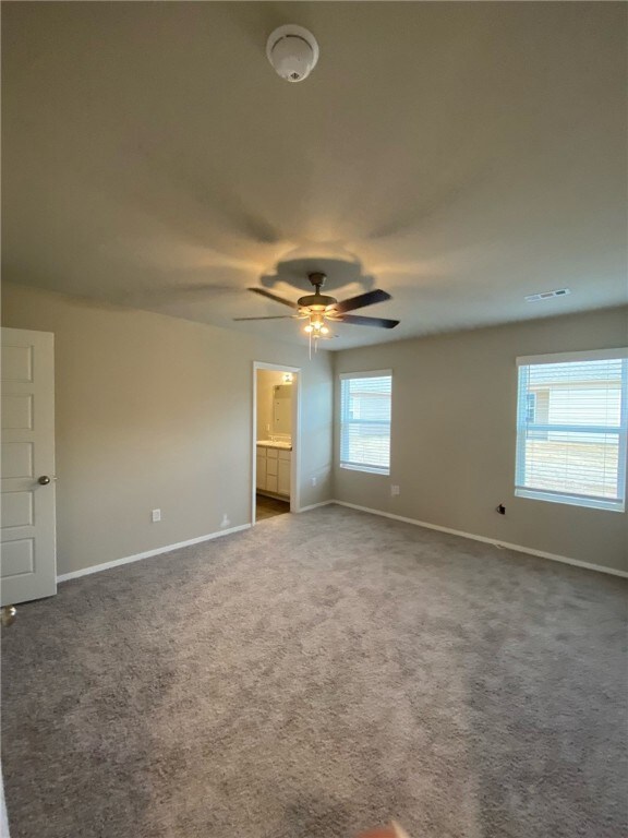 958 E Sparrow Cir, Fayetteville, AR 72701 - photo 6