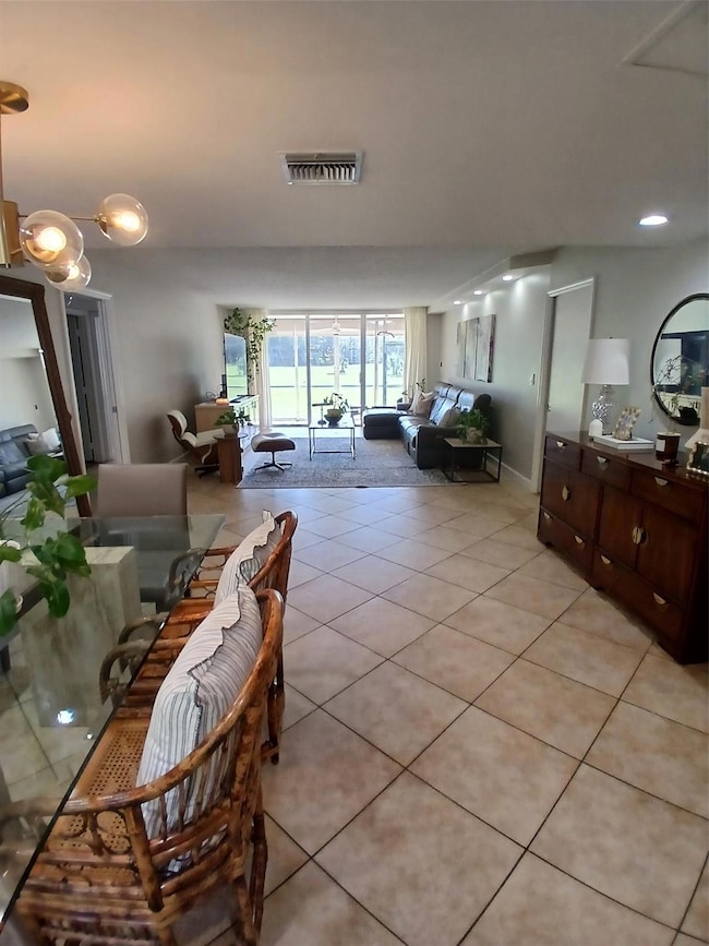 907 Cypress Terrace unit 104, Pompano Beach, FL 33069 - photo 6