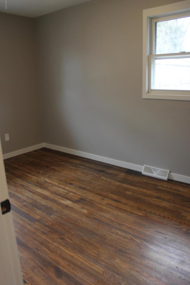 320 Lorene St, Wayland, MI 49348 - photo 7