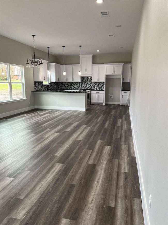 514 Washington St, Ennis, TX 75119 - photo 3