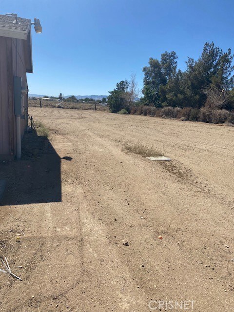 2495 51st St W, Rosamond, CA 93560 - photo 4