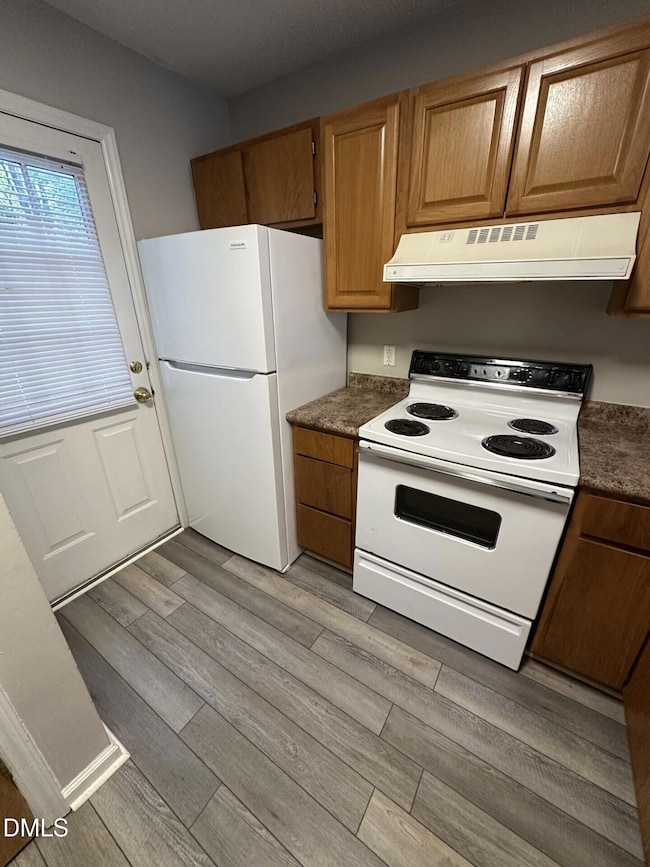 2904 Faversham Place, Raleigh, NC 27604 - photo 5