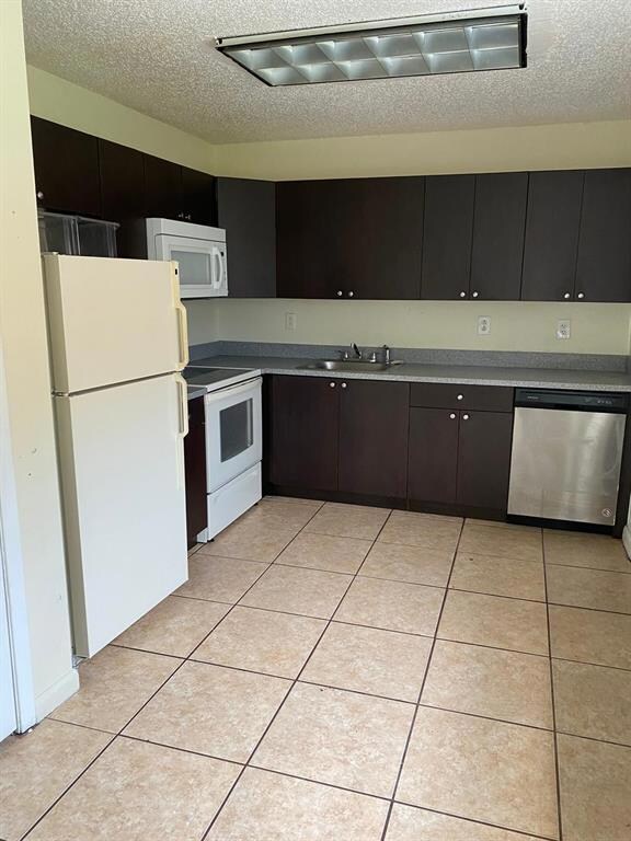 1310 13th St, West Palm Beach, FL 33401 - photo 3