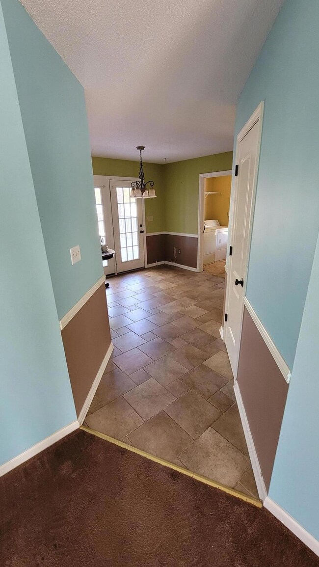 breakfast room