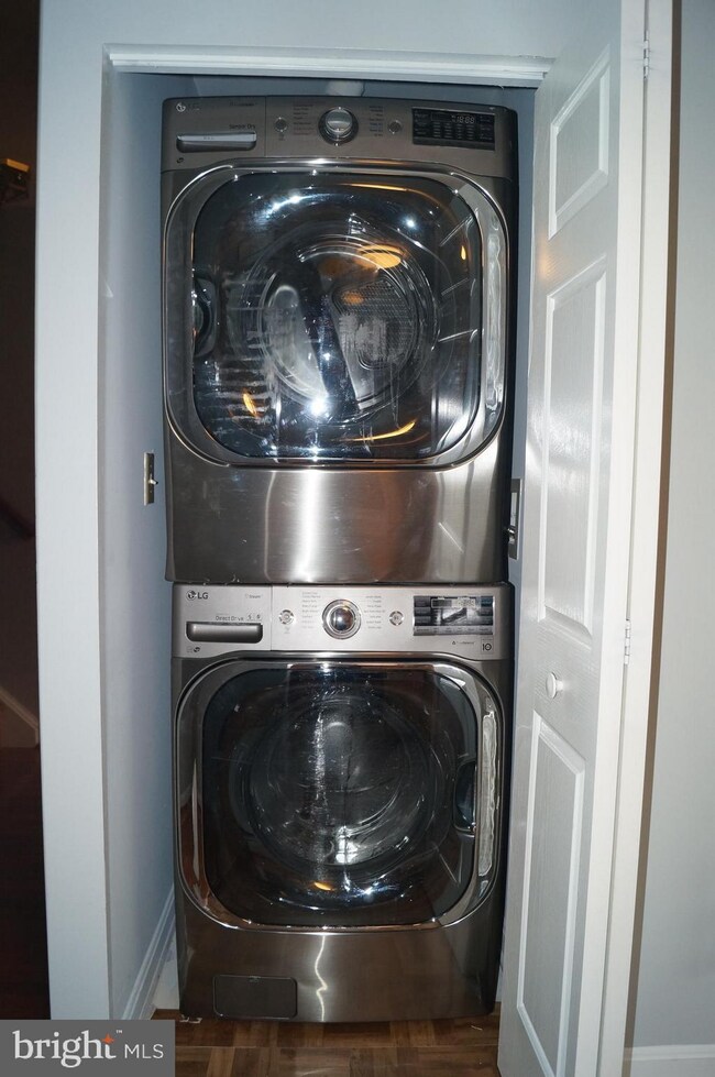 4150 Applegate Ct, Suitland, MD 20746 - photo 5